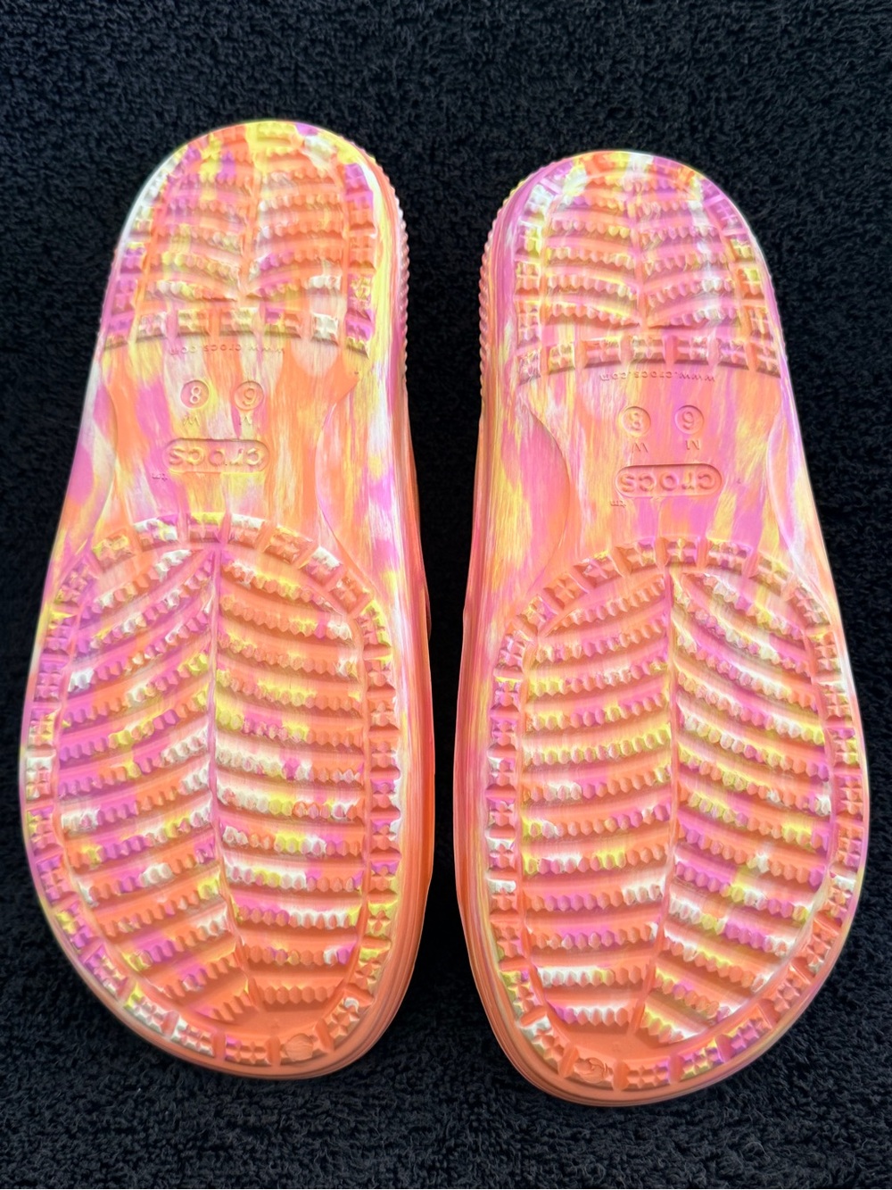 CROCS Women's Swirl-Print Slide Sandals in Orange and Pink - Picture 4 of 4